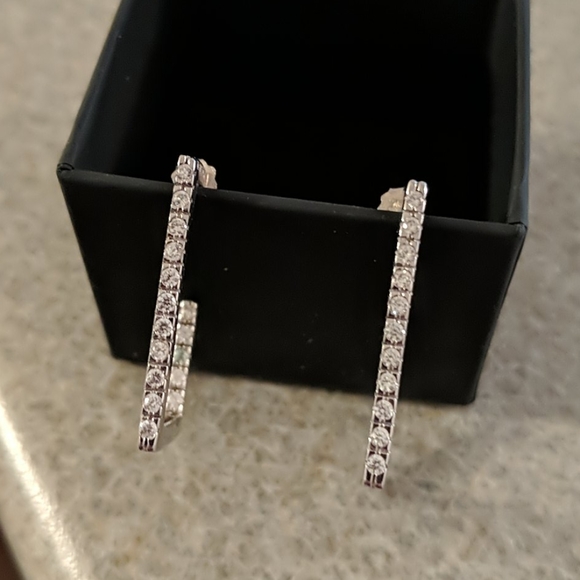 Price ⬇️ Sterling silver rectangular earrings - Picture 1 of 4
